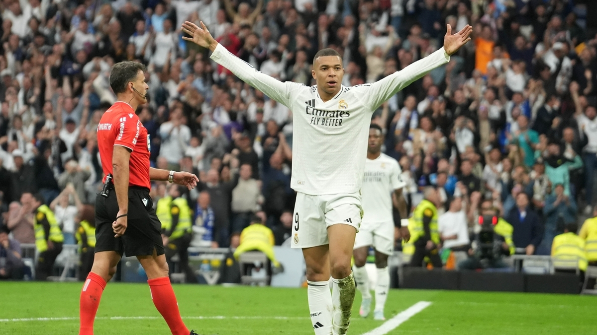 开云体育-战术调整引爆全场！，姆巴佩意外战胜利物浦比赛高潮迭起的简单介绍