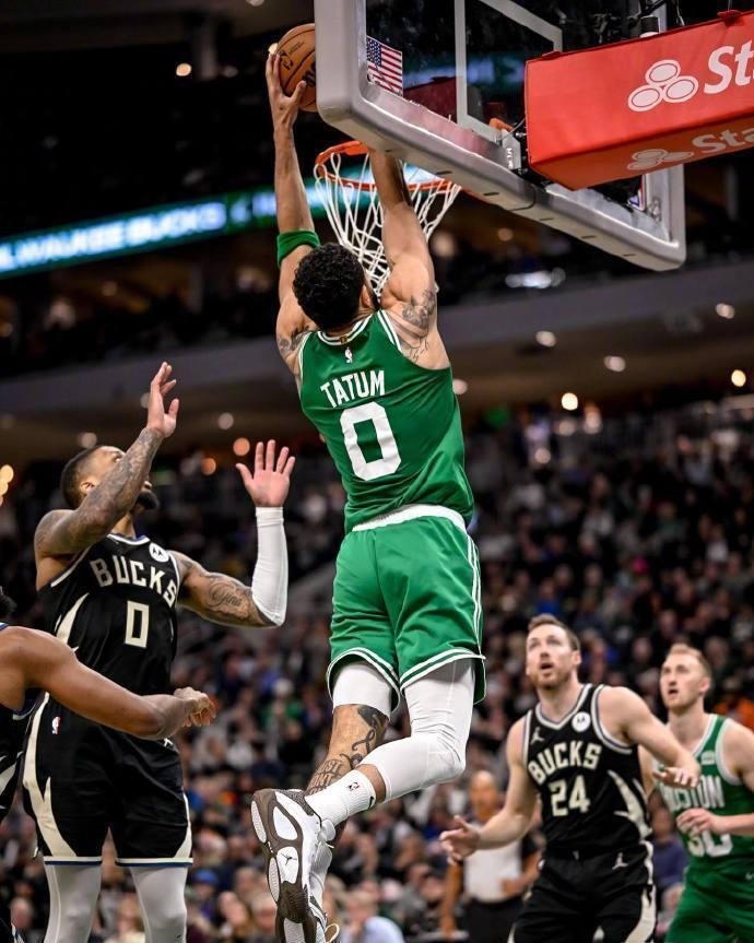 开云-塔图姆在快船比赛中势不可挡，挺进下一轮引发热议！的简单介绍